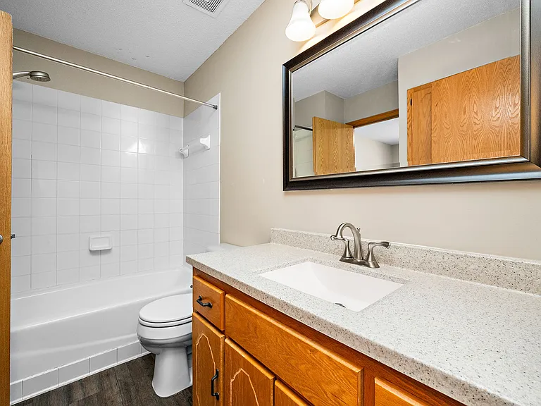 487 Thomas Ave — Photo 14