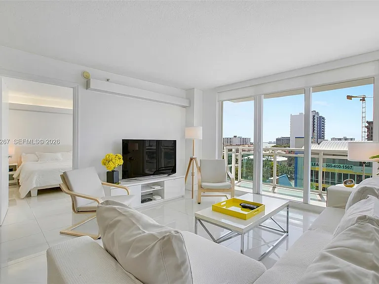 6917 Collins Ave #820 — Photo 7