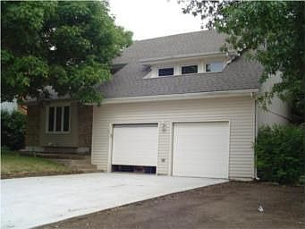 1st image of 907 SW Savannah Dr