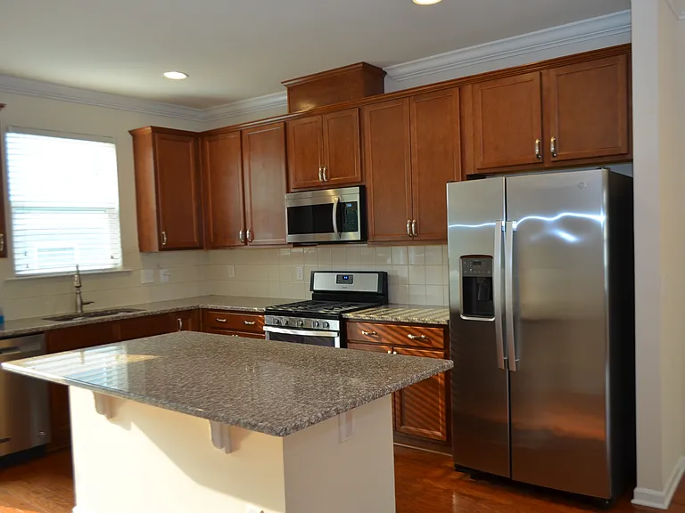 1021 Diamond Dove Ln — Photo 30