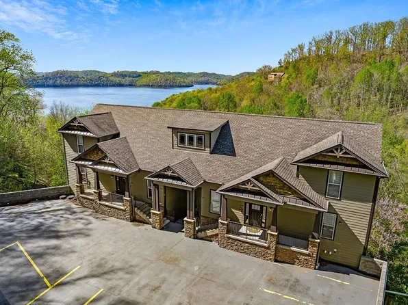 314 Floating Mill Rd, Silver Point, TN 38582