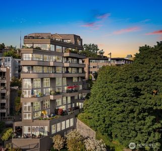 505 W Mercer Place #101, Seattle, WA, 98119