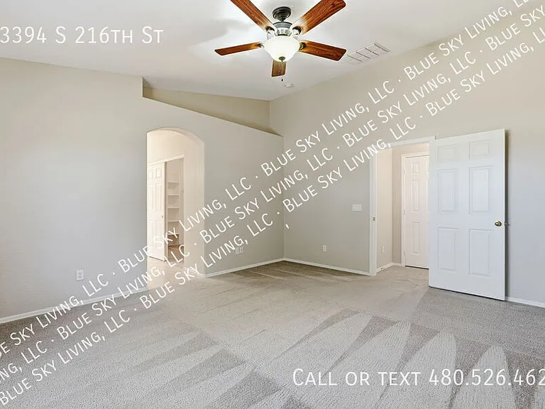 23394 S 216th St — Photo 24