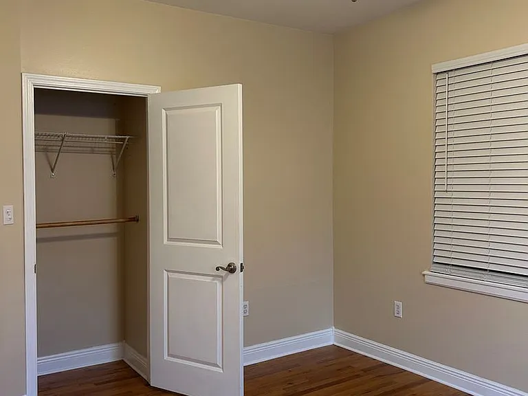 5619 Vicksburg St — Photo 11