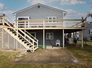 3 Saltworks Ln, Buzzards Bay, MA 02532