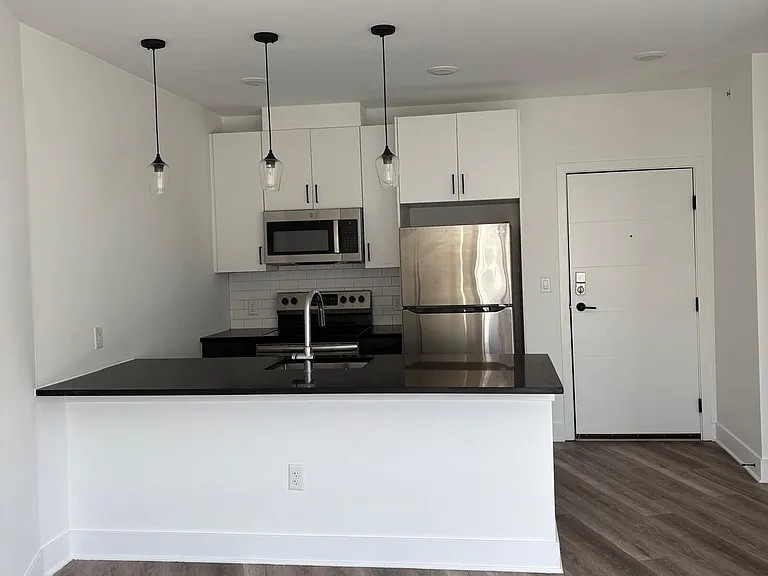 330 Cecil B. Moore Ave — Photo 55