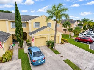 Amaretto, Miami, FL 33186