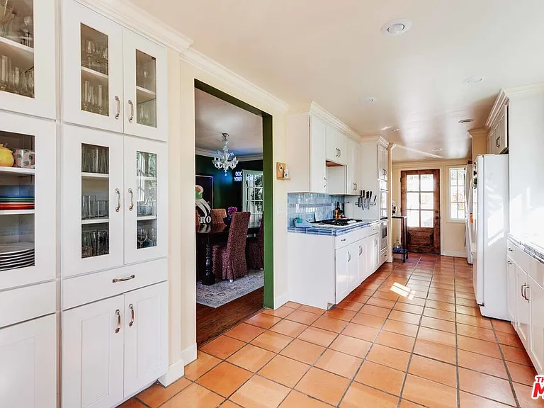3024 Angus St — Photo 17
