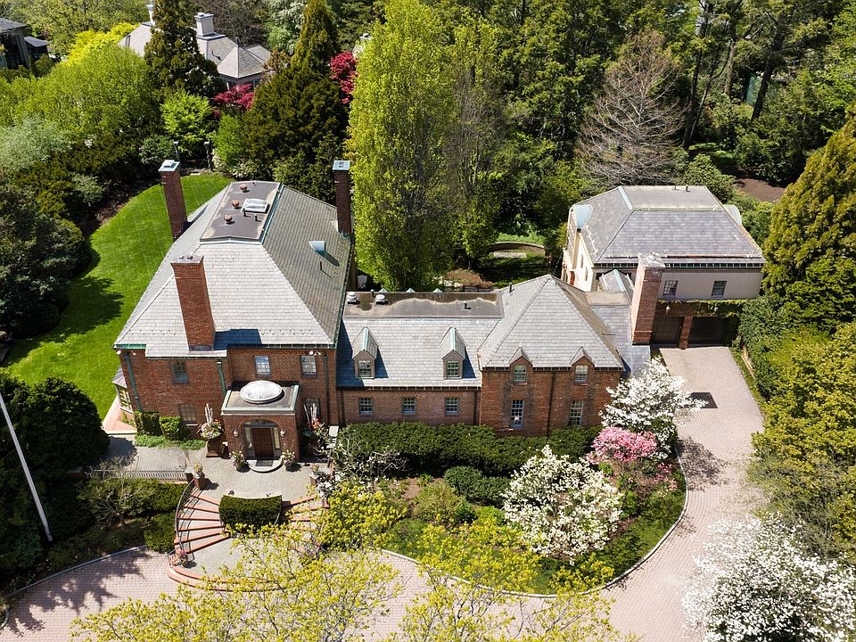 1st image of 40 Singletree Rd