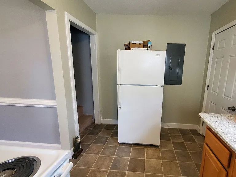 1634 Peartree Rd — Photo 6