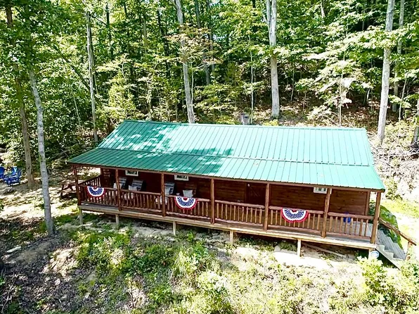 3485 Pilot Rd, Stanton, KY 40380