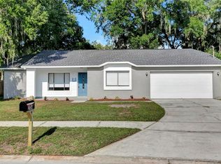 2104 Johnson Loop, Plant City, FL 33563