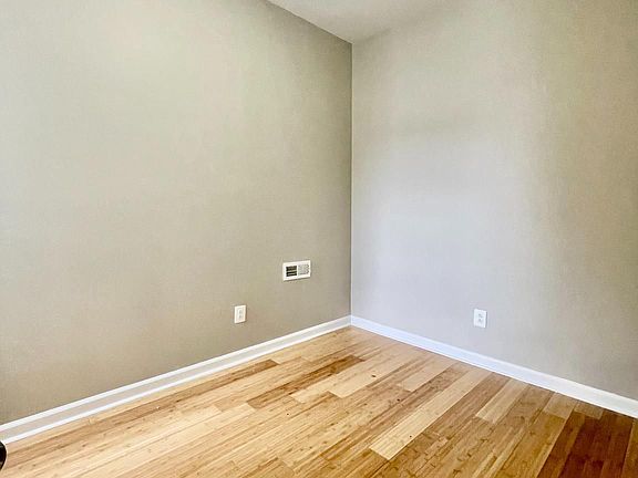 5th image of 5213 Kershaw St