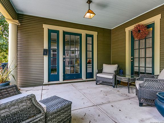3rd image of 351 THORMAN PL
