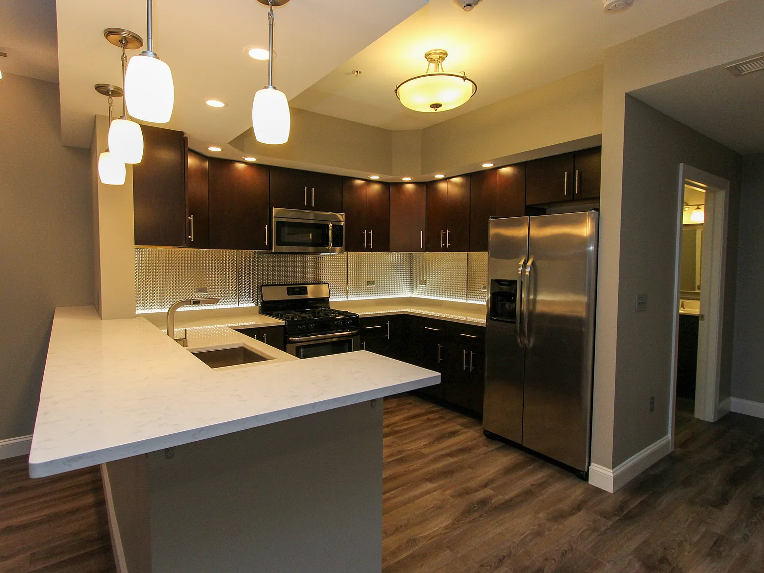 770 Elmwood Apartments — Photo 4