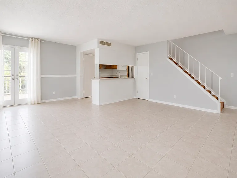 1386 Lorilyn Ave #2 — Photo 1