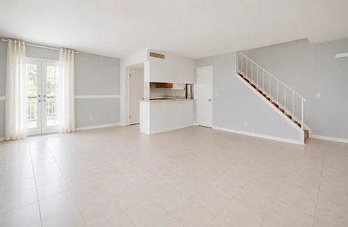 1386 Lorilyn Ave #2 Photo 1