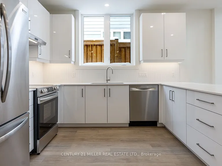 149 Richardson St #B — Photo 6
