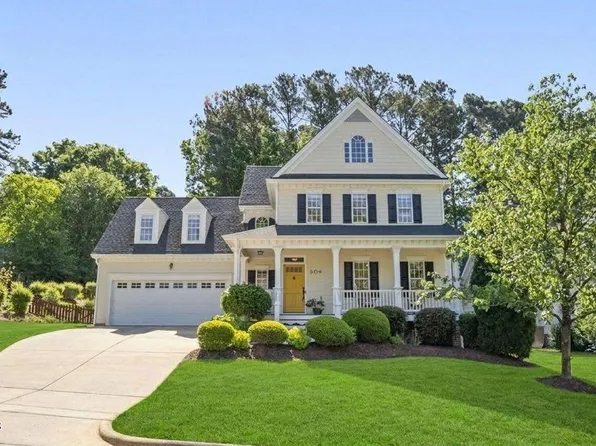 809 Town Side Dr, Apex, NC 27502