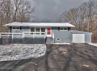 37 Chestnut Rd, Jefferson Township, PA 18436