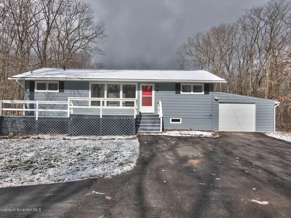 37 Chestnut Rd, Jefferson Township, PA 18436
