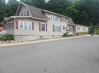 32 Quarterline St, Newaygo, MI 49337