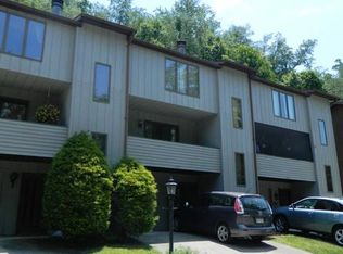 213 Morgan Dr APT C, Morgantown, WV 26505