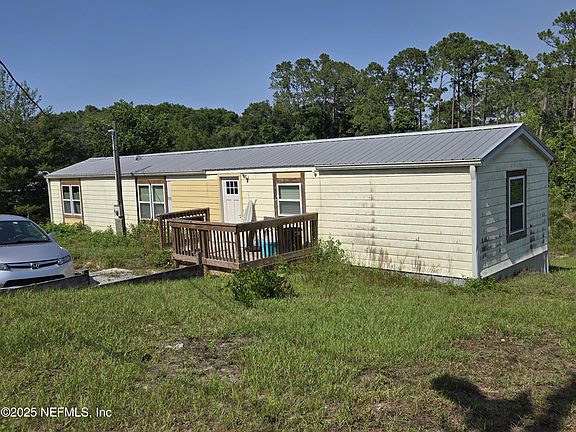 3rd image of 130 MAGNOLIA Street