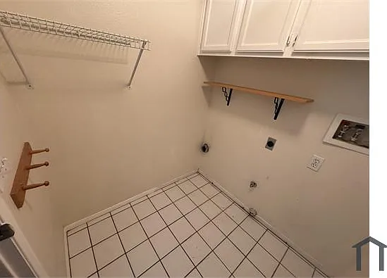 13933 San Antonio Ave — Photo 9