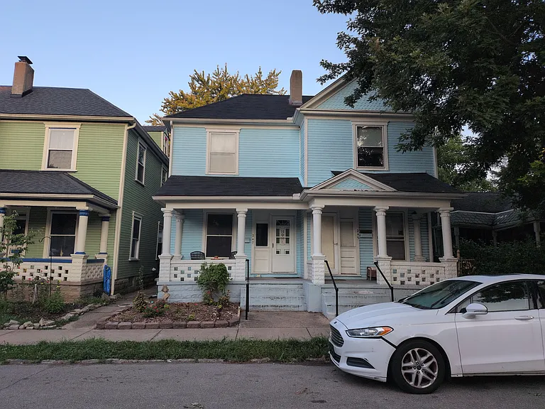247 Henry St — Photo 1