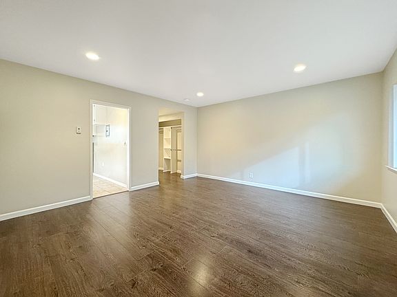 5th image of 595 N Los Robles Ave APT 3