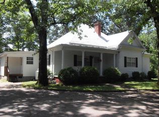 450 Schmitt Rd, Rossville, GA 30741