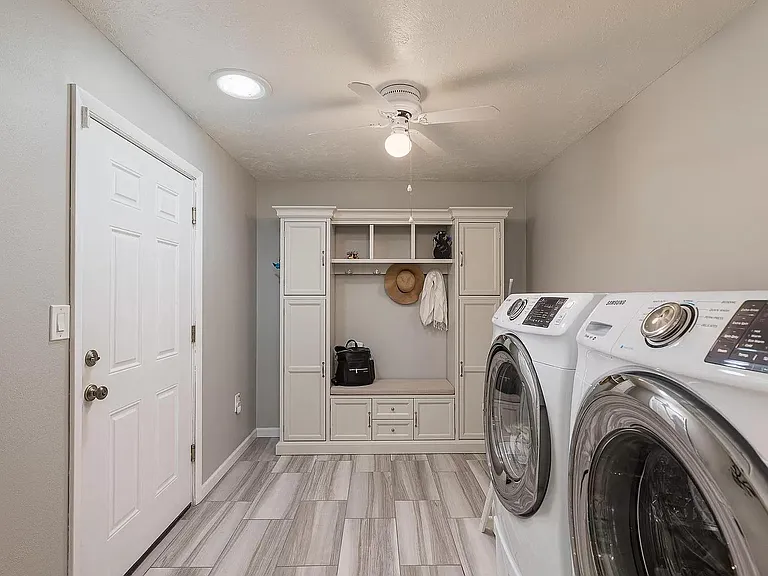3326 N 63rd Pl — Photo 14