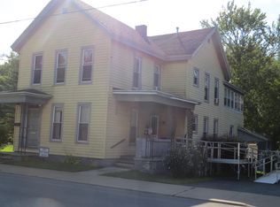 253 S Main St, Gloversville, NY 12078