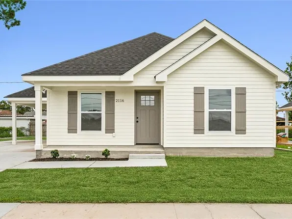 2116 Kenneth Dr, Violet, LA 70092