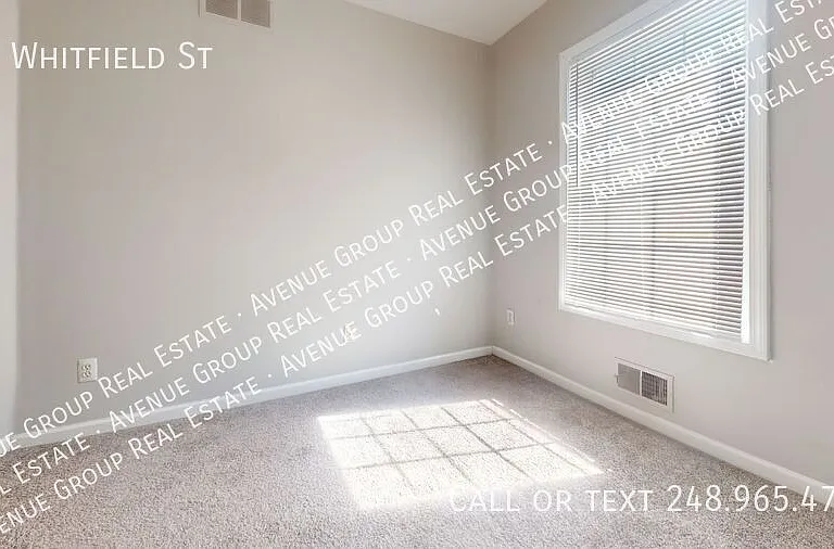 65 Whitfield St — Photo 4