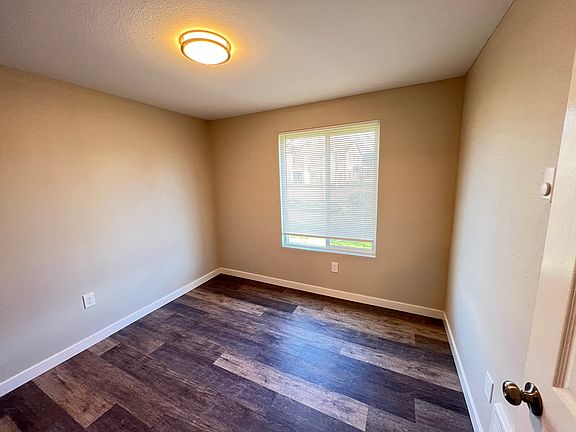 5th image of 2390 62nd Ave E APT A