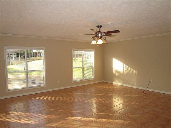 3rd image of 5157 Parkview Ct