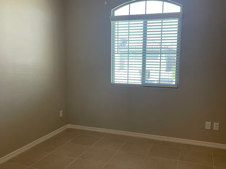 Front bedroom.