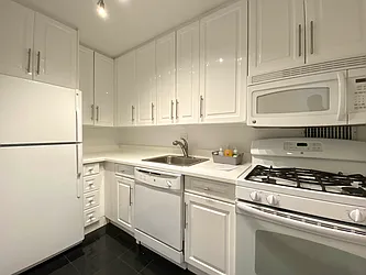 Rented by (Legacy) Elegran