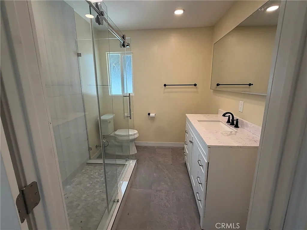 1 bed, 450 sqft, $1,700 — Photo 2