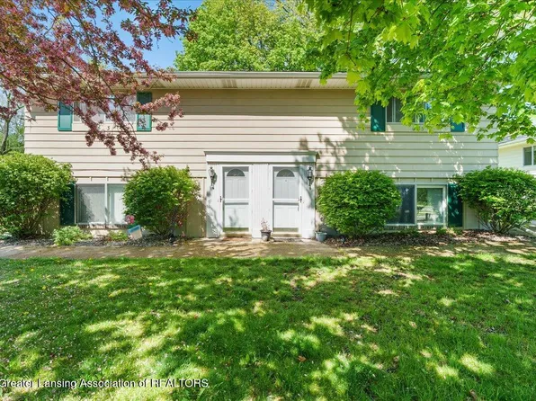 683 Moorland Dr, East Lansing, MI 48823
