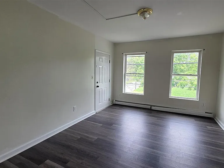 52 Parker Ave #2 — Photo 2