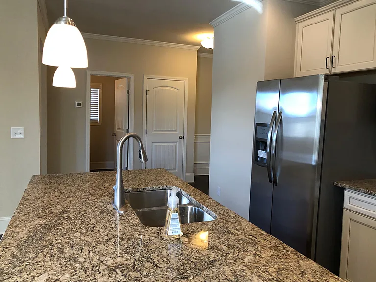 4125 Cordova Ln — Photo 32