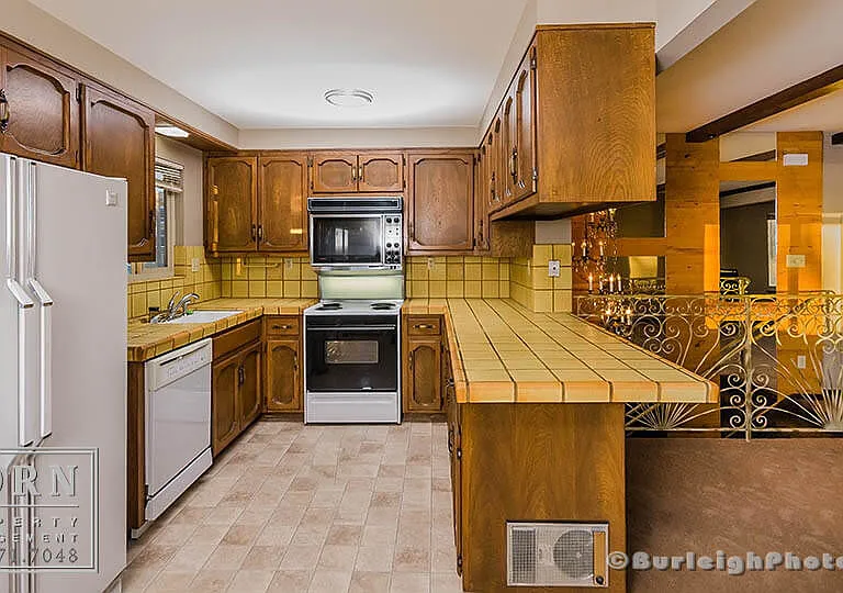 78 Alcatraz Ave — Photo 5