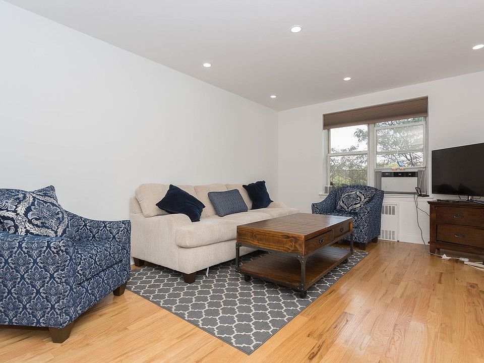 1st image of 3925 51st St APT 5G