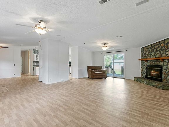 5th image of 90 Royal Oaks Ct