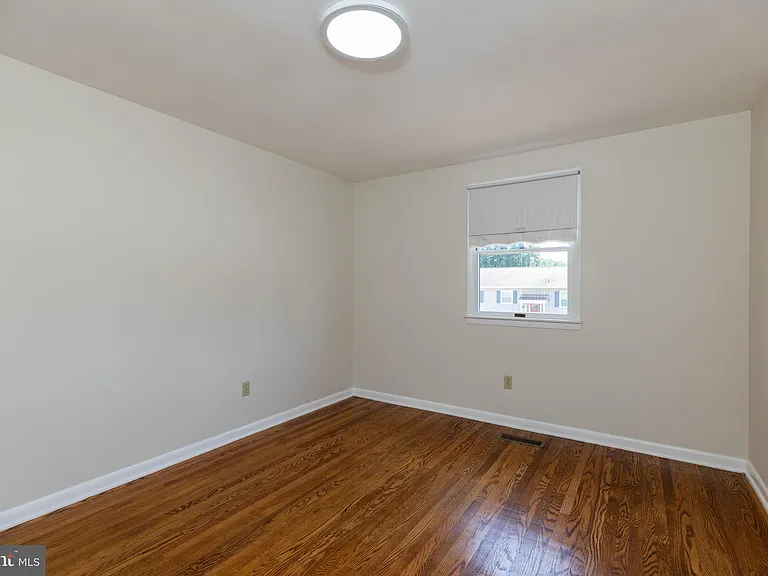 6013 Madeline Dr — Photo 30
