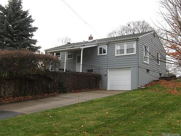 3rd image of 2642 Hathon Dr