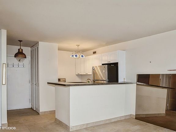 5th image of 4250 N Marine Dr APT 1834